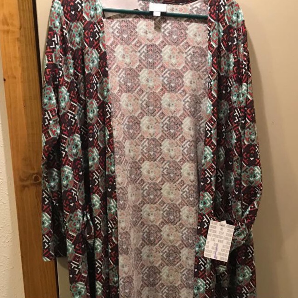 🧥NWT Lularoe Sarah!! 🧥
